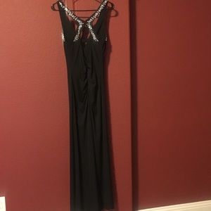 ✨Niki Livas Black Dress✨